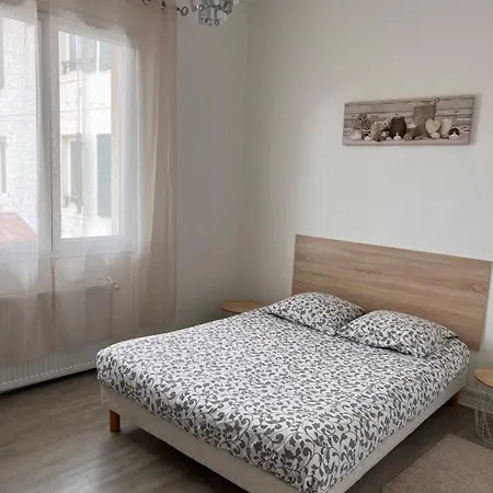 T3 De 54 M2 Saint Esprit *